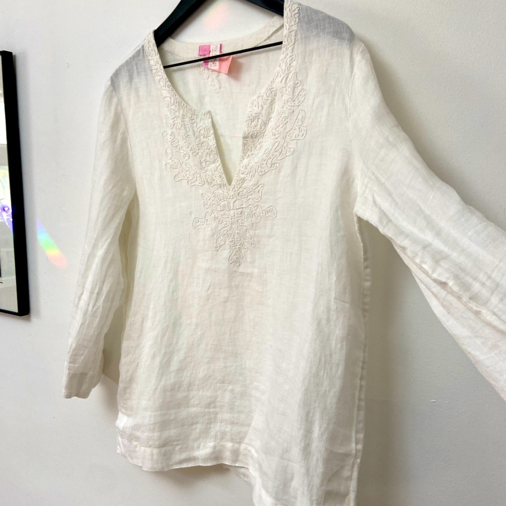 Lilly Pulitzer white top with beadwork. Size Large EUC
